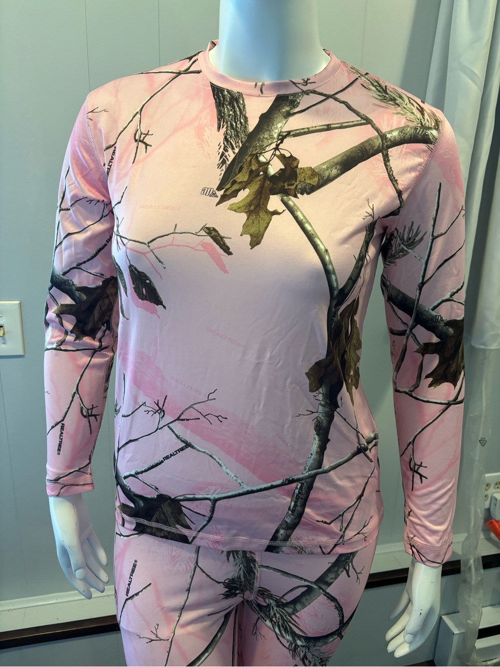 Realtree Pink Camo Performance Top - Picture 2 of 8